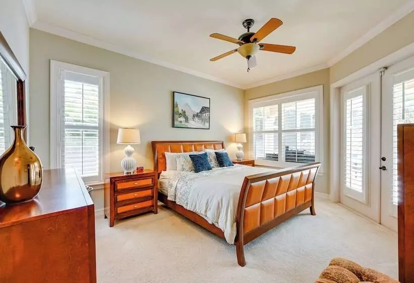 Marco Island Home W/ Private Pool: 3 Mi Beach!