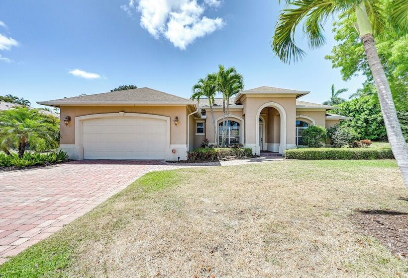 Marco Island Home W/ Private Pool: 3 Mi Beach!