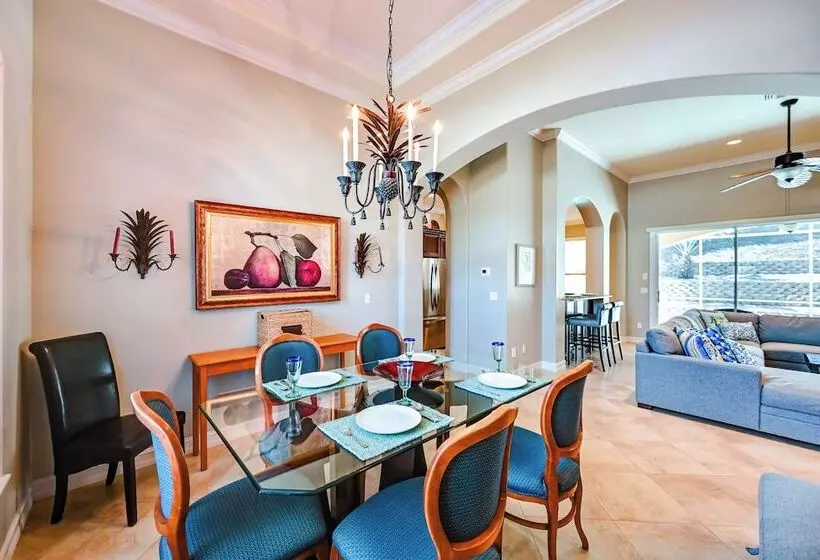 Marco Island Home W/ Private Pool: 3 Mi Beach!