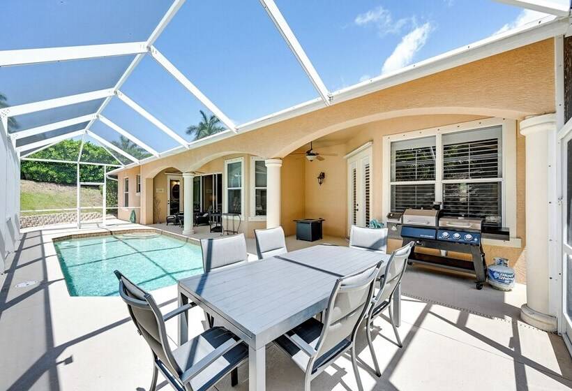 Marco Island Home W/ Private Pool: 3 Mi Beach!