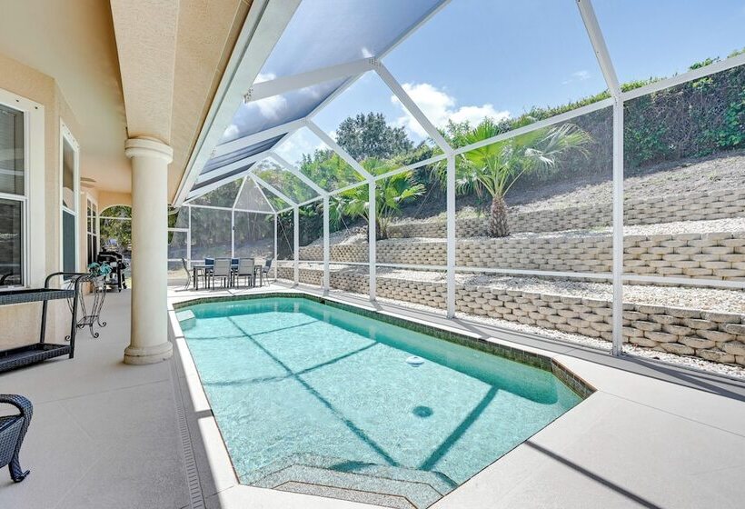 Marco Island Home W/ Private Pool: 3 Mi Beach!