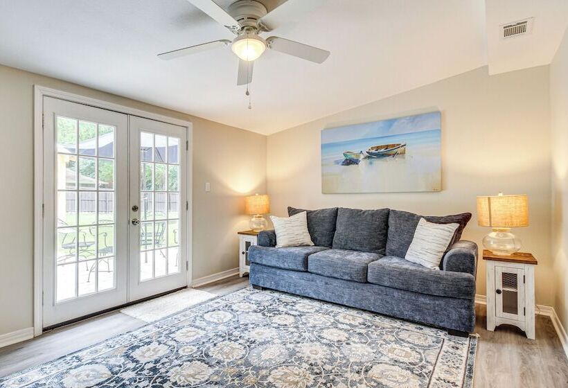 Modern Ocean Springs Home W/ 2 Patios & Gas Grill