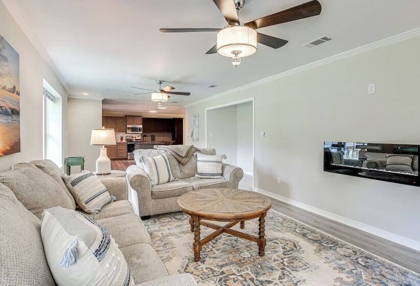 Modern Ocean Springs Home W/ 2 Patios & Gas Grill