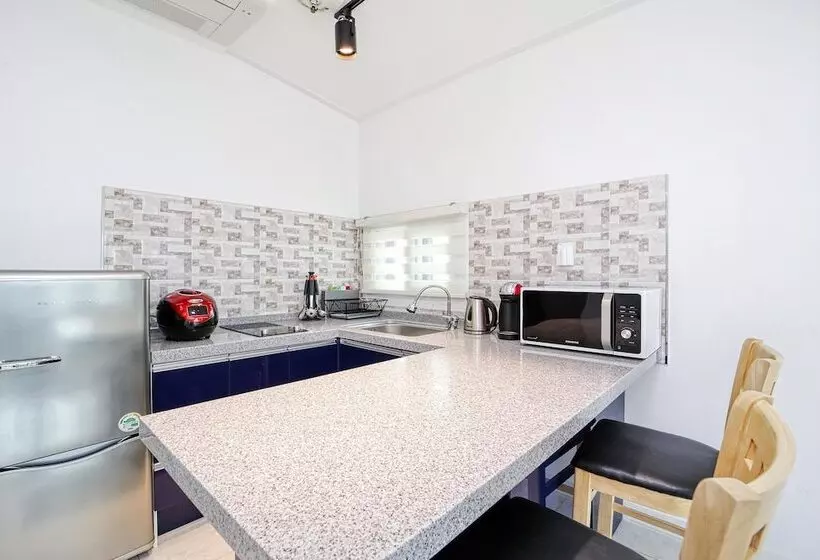 Yeosu Nochedelmar Pension