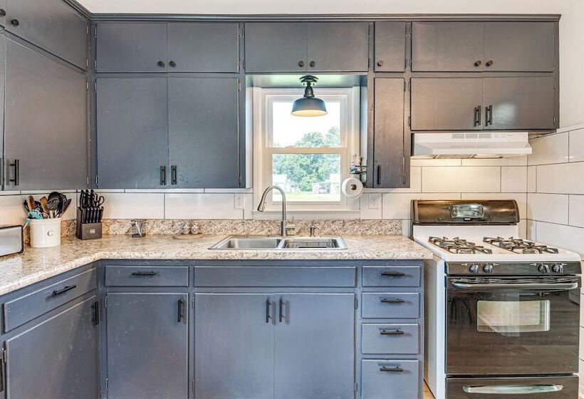 Peaceful Robinson Home W/ Yard, Near Golf Courses!