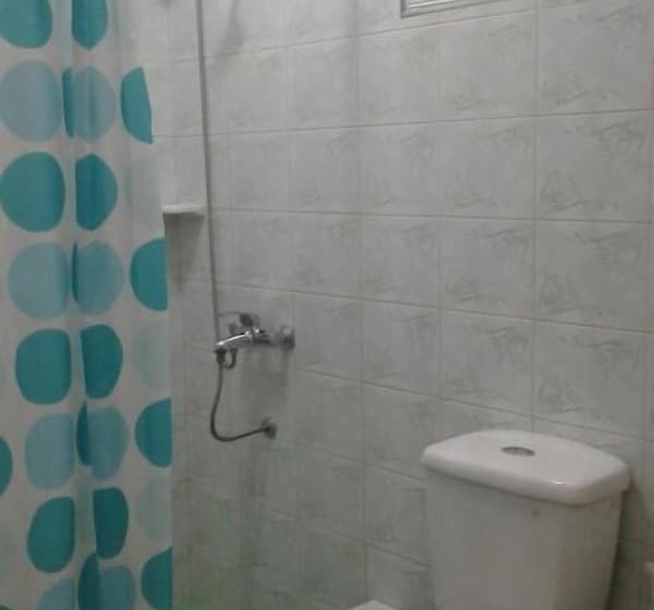 پانسیون Hostal D'sara