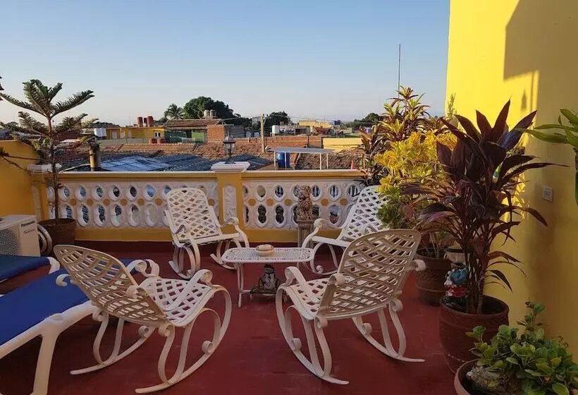 ペンション Hostal Marlenis Y Ernesto