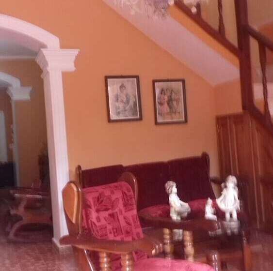 پانسیون Hostal Marlenis Y Ernesto