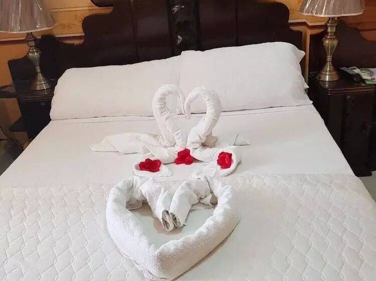ペンション Hostal Marlenis Y Ernesto