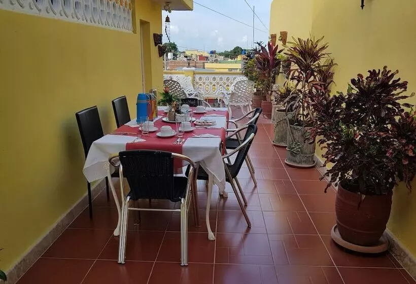 ペンション Hostal Marlenis Y Ernesto