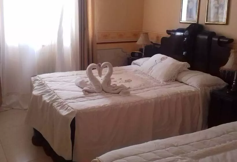 ペンション Hostal Marlenis Y Ernesto