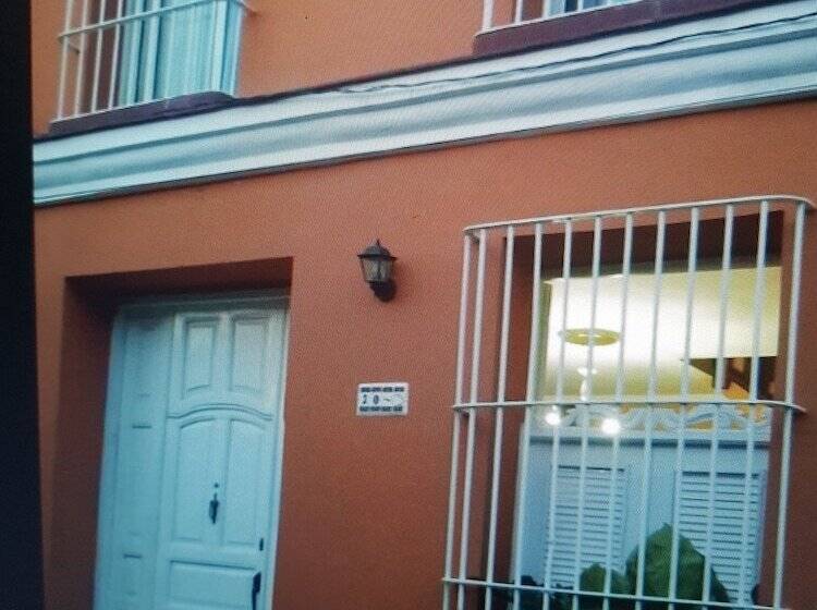 پانسیون Hostal Marlenis Y Ernesto