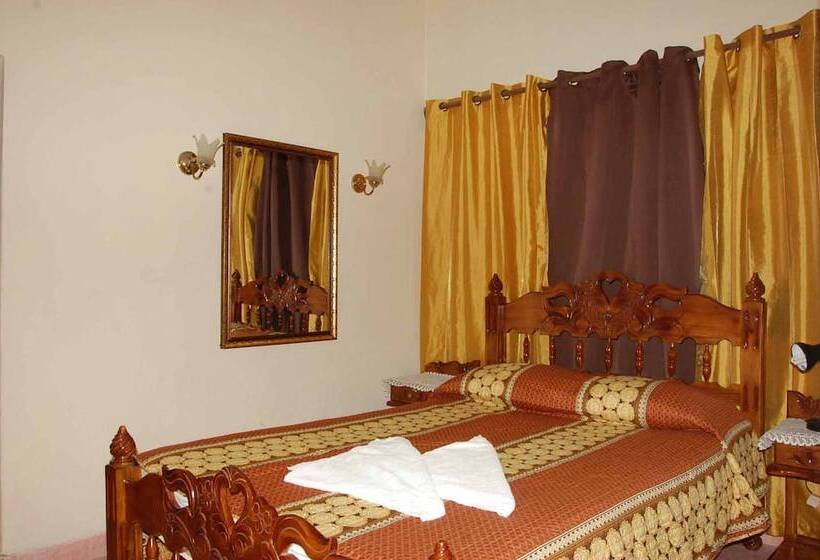 پانسیون Casa Hostal Pink House