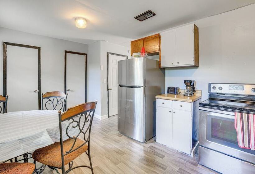 Pet Friendly Brent Home W/ Spacious & Fenced Yard!