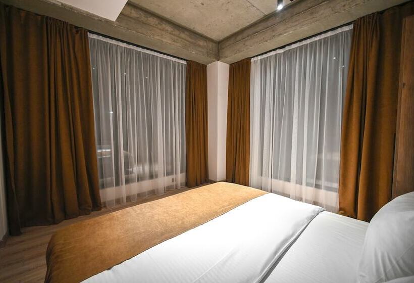 Rooms Apart Hotel Yerevan