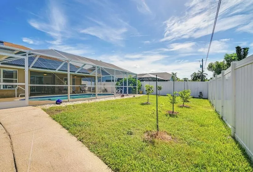 3 Mi To Beach: Gem W/ Pool In Cape Coral!