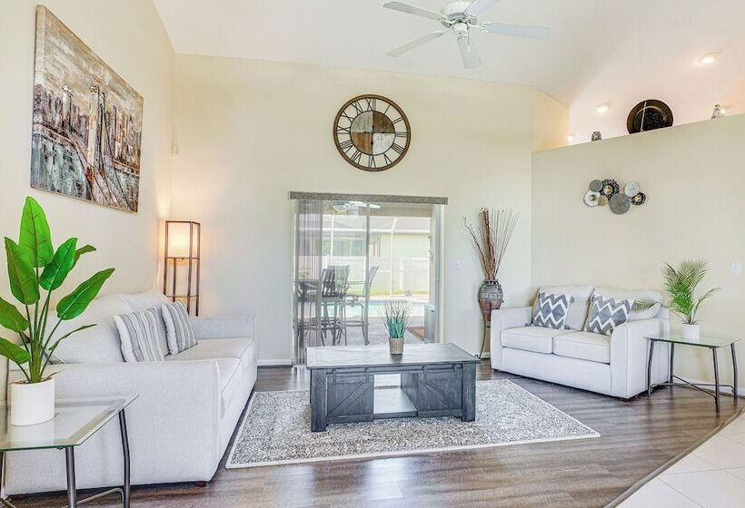 3 Mi To Beach: Gem W/ Pool In Cape Coral!