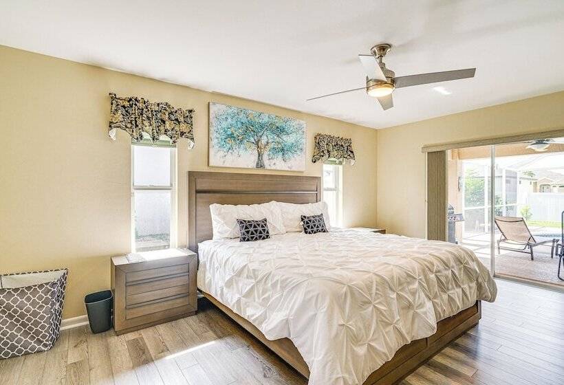 3 Mi To Beach: Gem W/ Pool In Cape Coral!