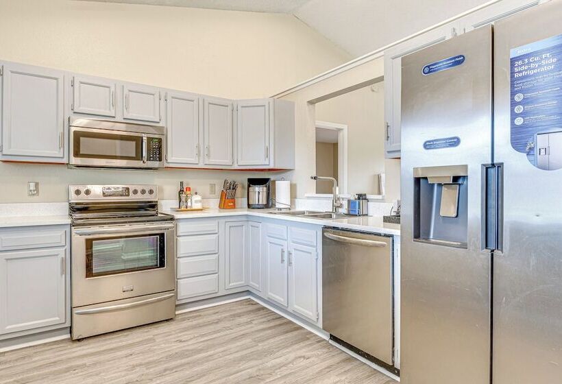 Westfield Home W/ Furnished Patio: 2 Mi To Park St