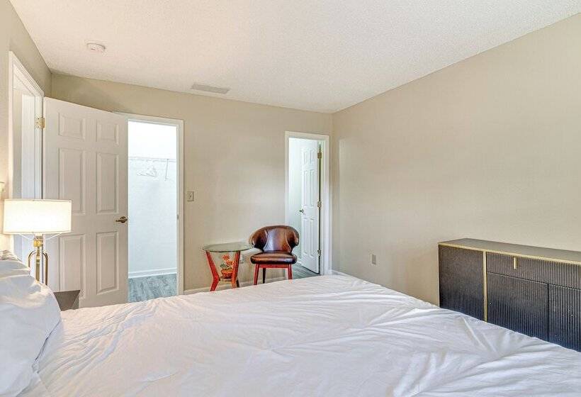 Westfield Home W/ Furnished Patio: 2 Mi To Park St