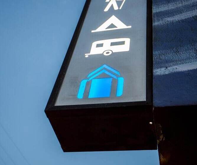 فندق صغير Podshare East Hollywood