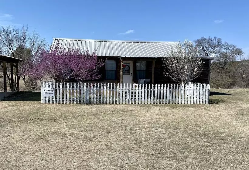 ベッドアンドブレックファースト City On A Hill At Spring Creek