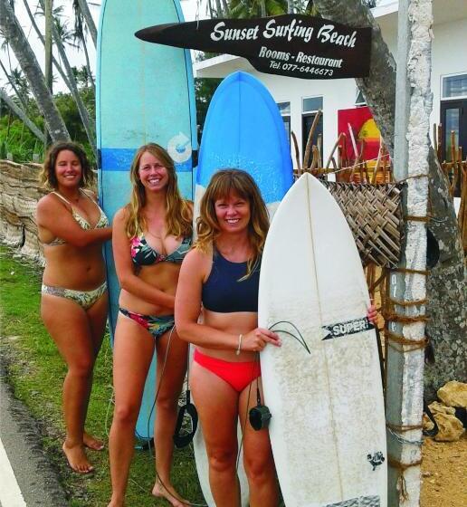 Bed and Breakfast Sunset Surfing Beach Resort