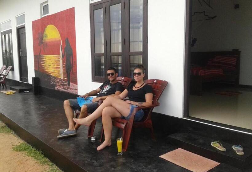 Bed and Breakfast Sunset Surfing Beach Resort