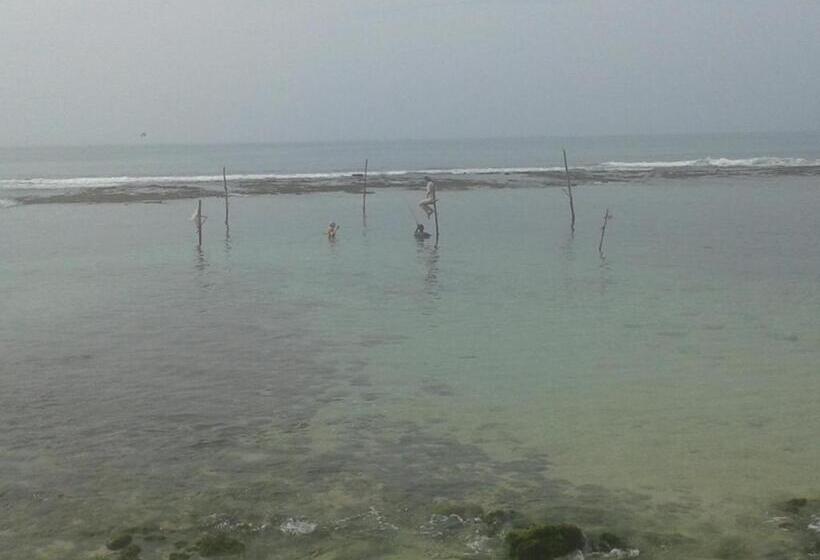 Bed and Breakfast Sunset Surfing Beach Resort