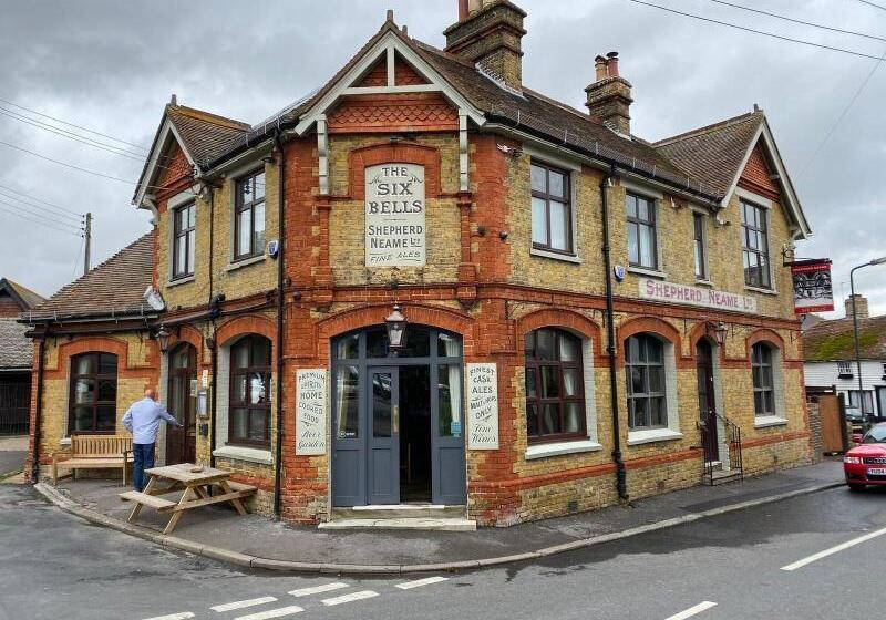 צימר The Six Bells