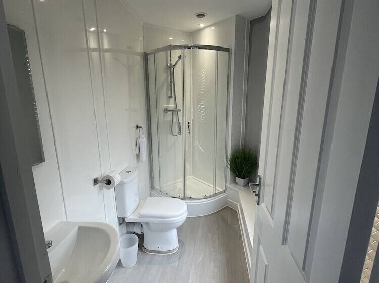 צימר The Six Bells