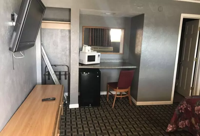 Economy Inn Motel