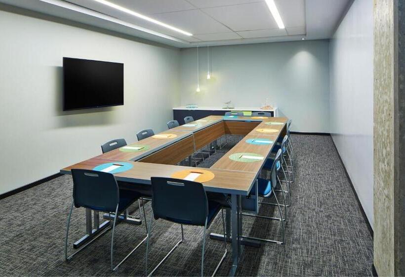 בית מלון כפרי Aloft Seattle Redmond