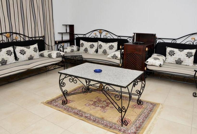 酒店 Beach Club La Perle