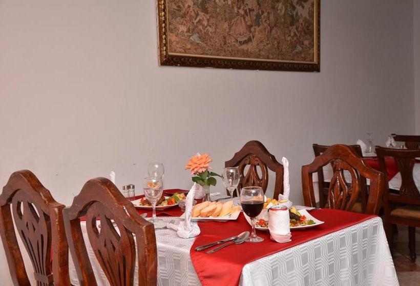 酒店 Beach Club La Perle