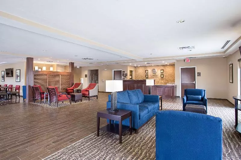 Hotelli Comfort Inn & Suites Zachary