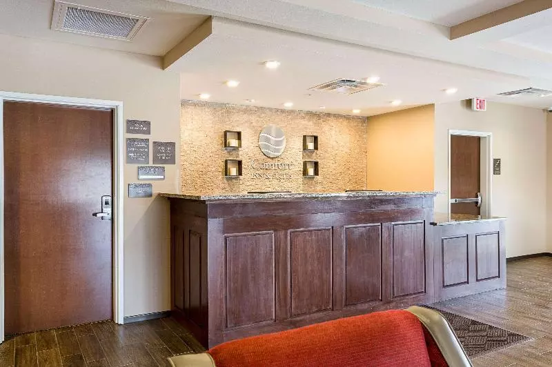 Hotelli Comfort Inn & Suites Zachary