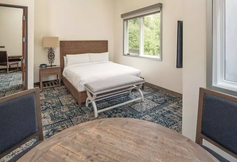 ホテル Four Points By Sheraton Santa Cruz Scotts Valley