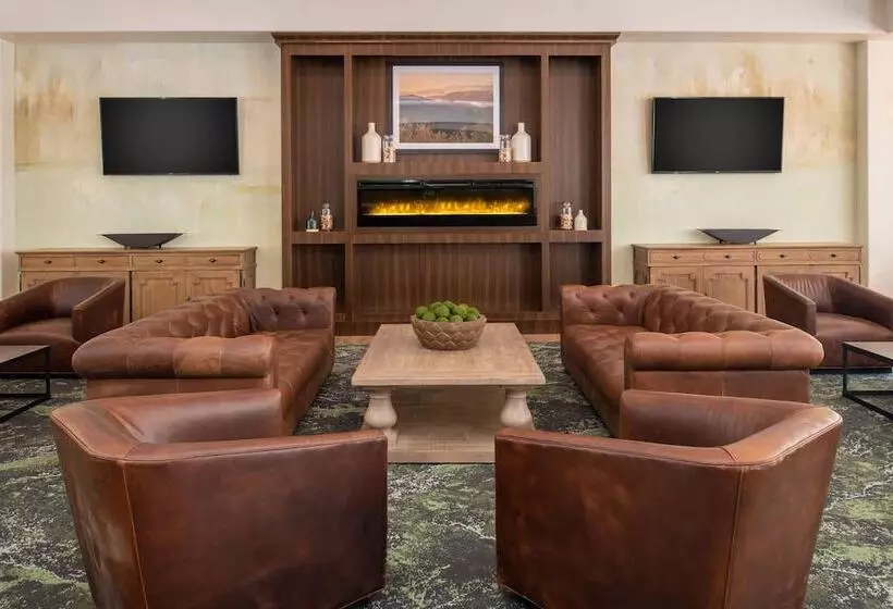 ホテル Four Points By Sheraton Santa Cruz Scotts Valley