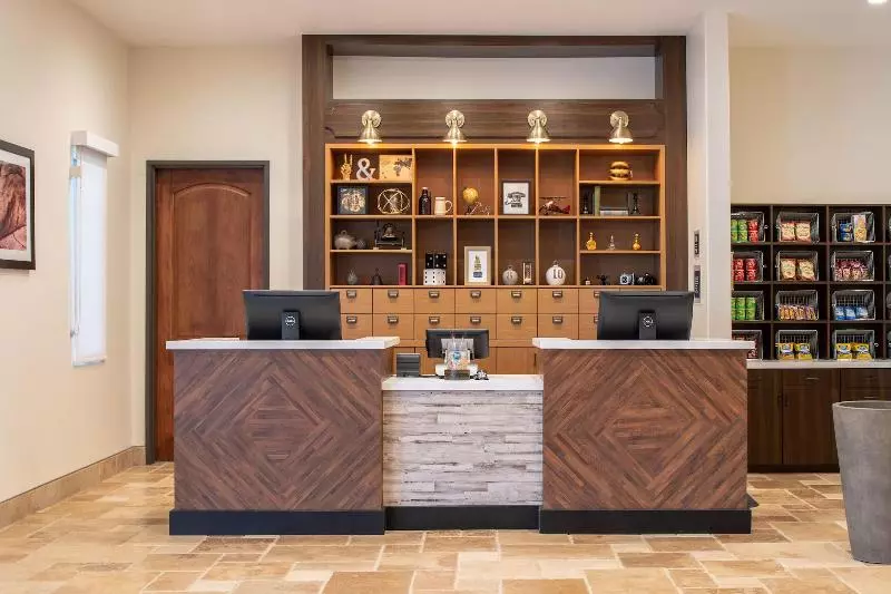 ホテル Four Points By Sheraton Santa Cruz Scotts Valley