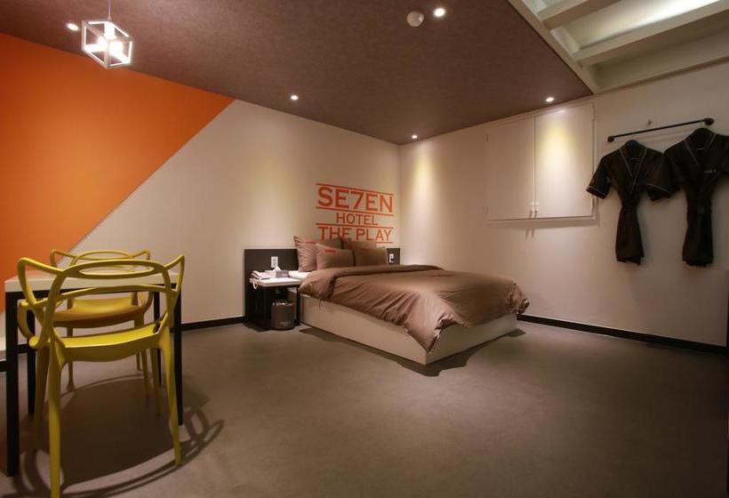 Motel 7th Street  The Play