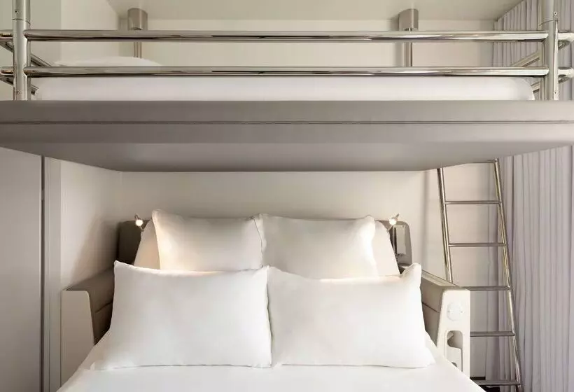 Yotel Boston