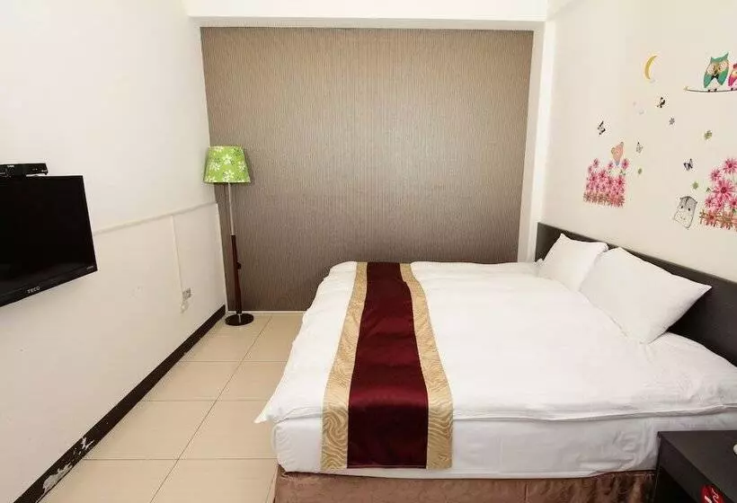 تختخواب و صبحانه Sanyi Sakura Resort
