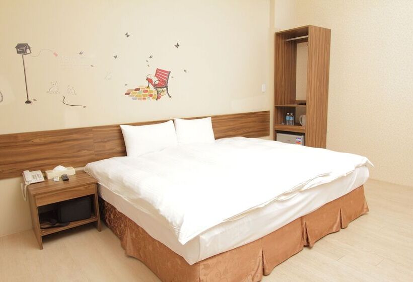 تختخواب و صبحانه Sanyi Sakura Resort