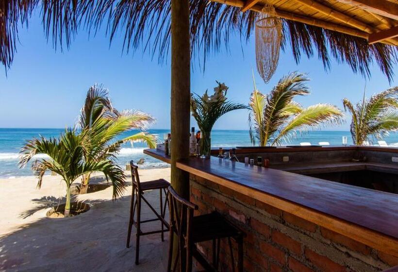 Отель Baja Canoas