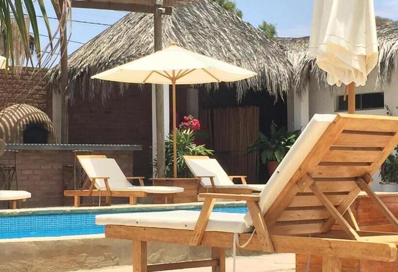 Отель Baja Canoas