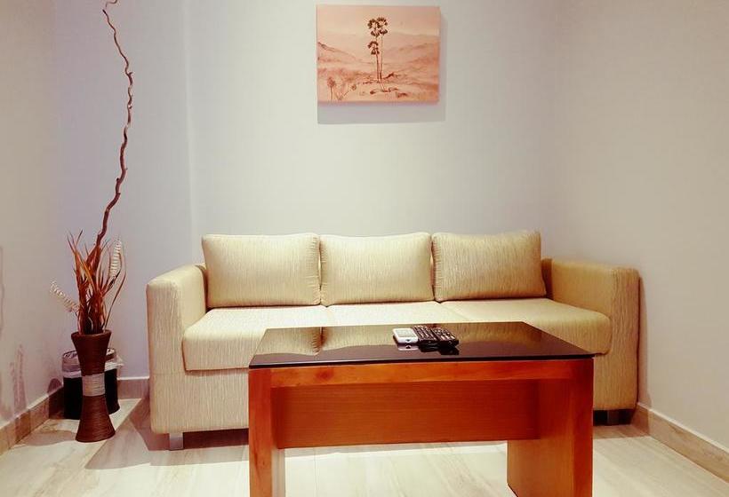 בית מלון כפרי Chand V Residency