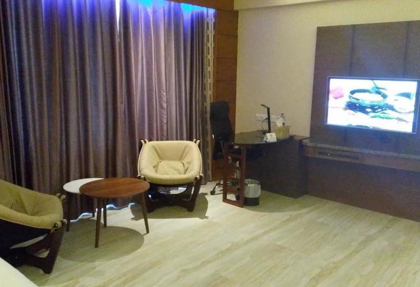 בית מלון כפרי Chand V Residency