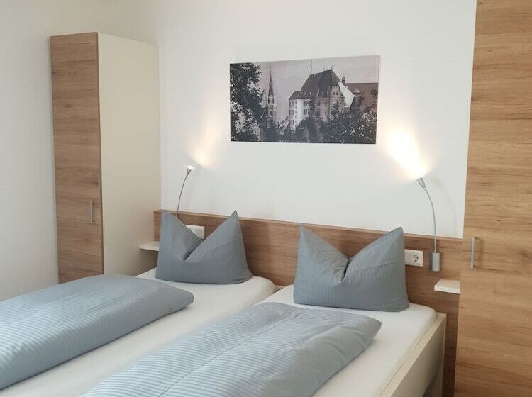 ホテル Easy Sleep Apartment