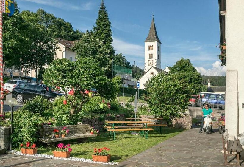 Отель Gasthof Mesnerwirt